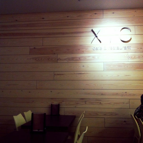รูปภาพถ่ายที่ Restaurant XIC โดย Tico B. เมื่อ 10/17/2013