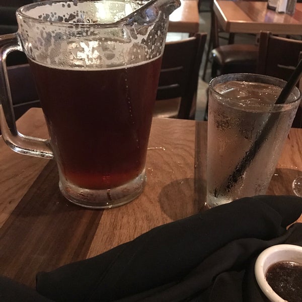 Photo taken at BJ&#39;s Restaurant &amp; Brewhouse by Carla H. on 5/15/2017