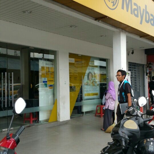 maybank sri gombak