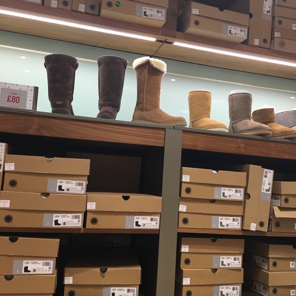 cheshire oaks outlet ugg boots