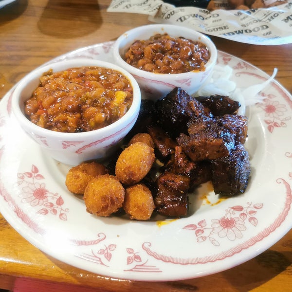 Photo taken at Midwood Smokehouse by Gadget G. on 7/10/2019