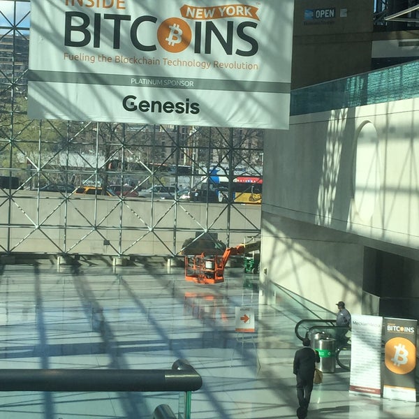 Das Foto wurde bei Jacob K. Javits Convention Center von Jim 🌮 C. am 4/28/2015 aufgenommen