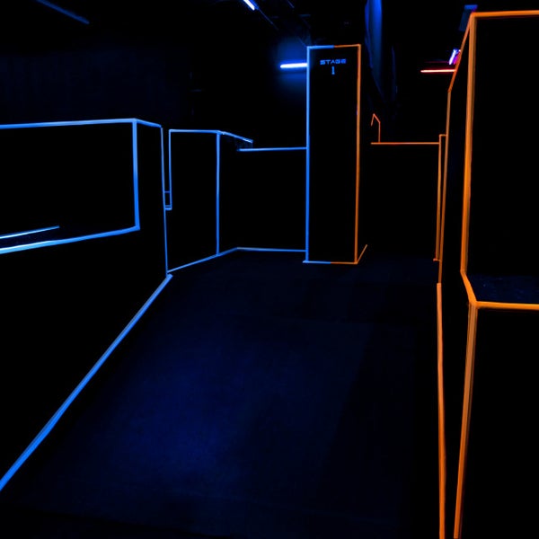 Foto diambil di Tron Laser Aréna - Laser Game oleh Tron Laser Aréna - Laser Game pada 3/28/2014