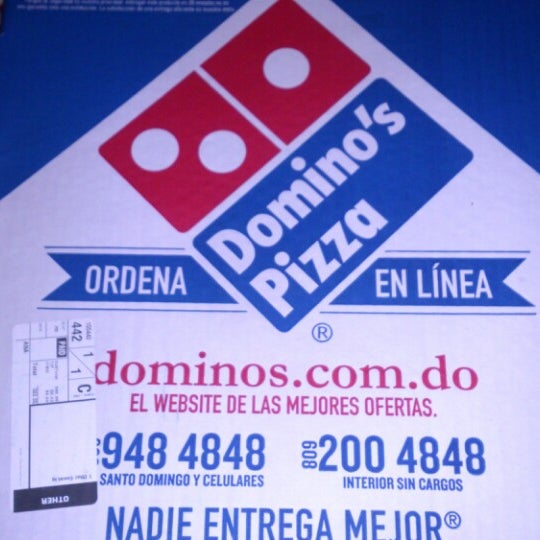 Domino s Pizza Ave. 27 febrero esqu. Ave. Las colinas. Food