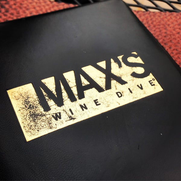 Снимок сделан в Max&#39;s Wine Dive пользователем Dy L. 4/9/2018