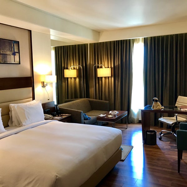 รูปภาพถ่ายที่ DoubleTree by Hilton Hotel Agra โดย EmiliyaM เมื่อ 3/31/2017