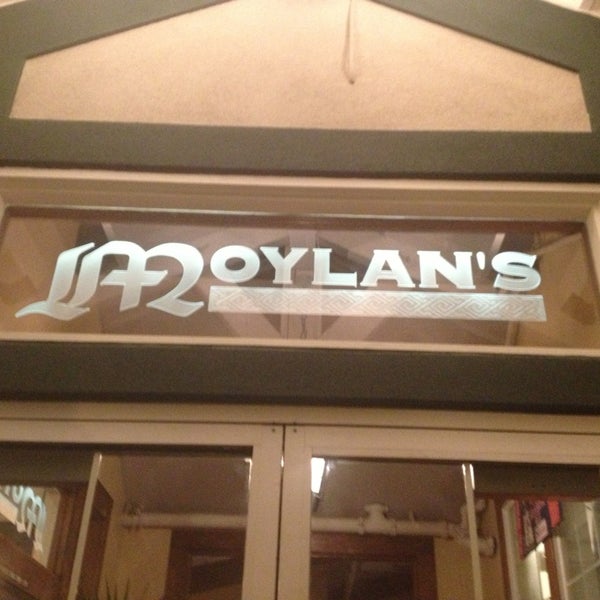 Photo taken at Moylan&#39;s Brewery &amp; Restaurant by Rob B. on 6/29/2013