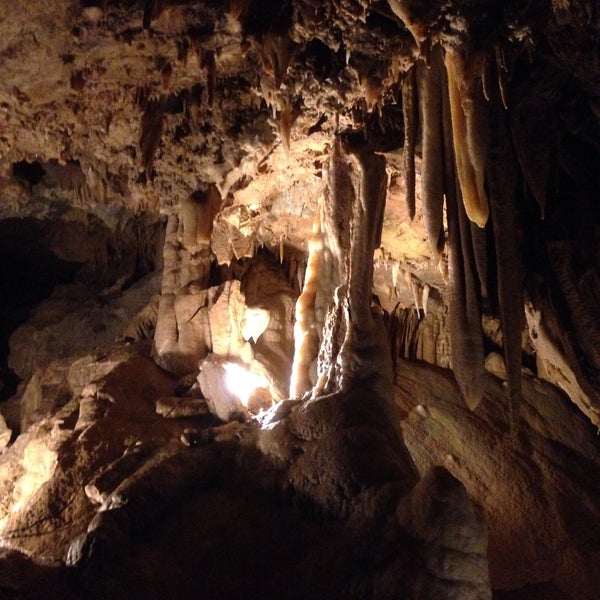 Foto scattata a Lake Shasta Caverns da Eduard C. il 3/28/2015