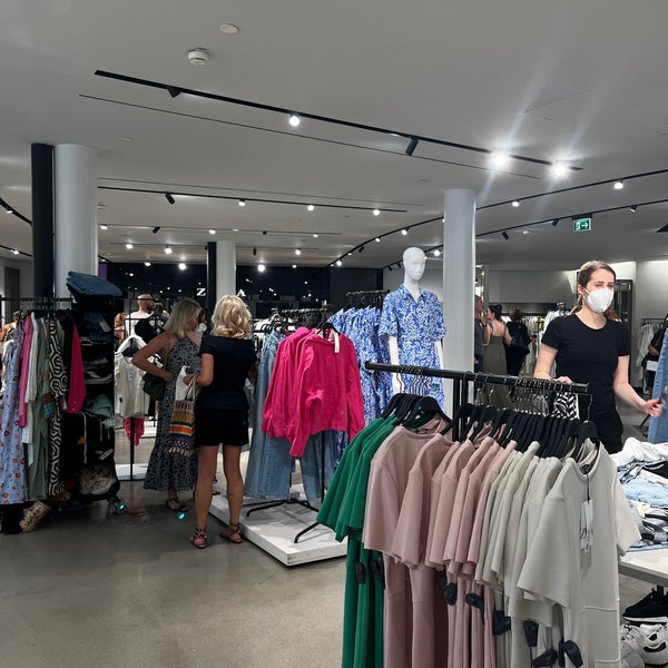 Zara Clothing Store in Wien