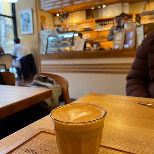Foto scattata a Madal Cafe - Espresso &amp; Brew Bar da Atallah . il 2/11/2023