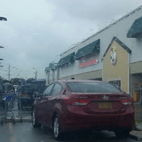 Foster's Food Fair Republix Plaza 4 tips