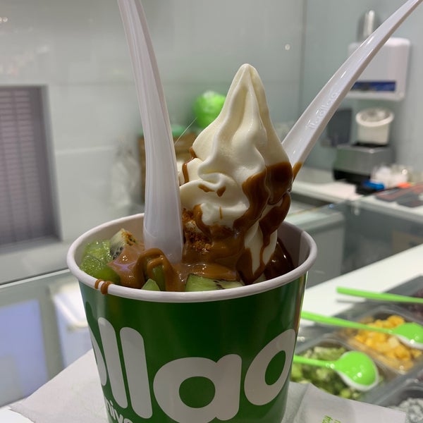 Photos At Llaollao Frozen Yogurt Shop In Singapore