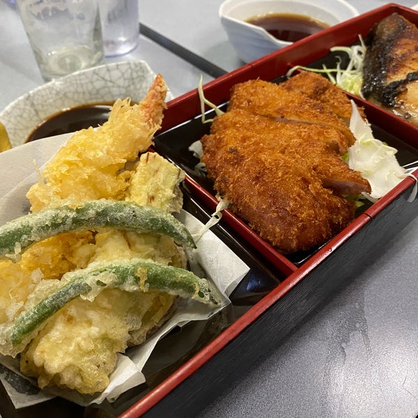 Photo taken at Gyotaku Japanese Restaurant by Koreankitkat on 5/25/2021