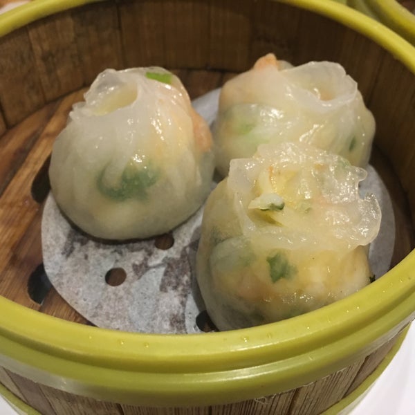 รูปภาพถ่ายที่ Jade Dynasty Seafood Restaurant โดย Koreankitkat เมื่อ 10/23/2017