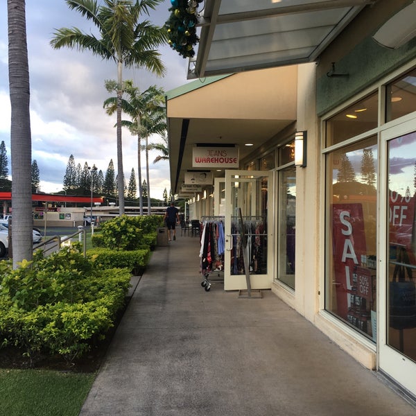 Moanalua Shopping Center Shopping Mall in Hickham