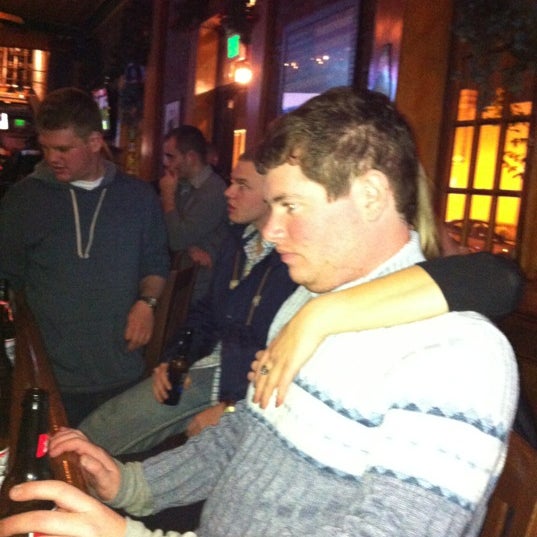 12/2/2012에 Greg F.님이 MaGerks Pub &amp; Grill에서 찍은 사진