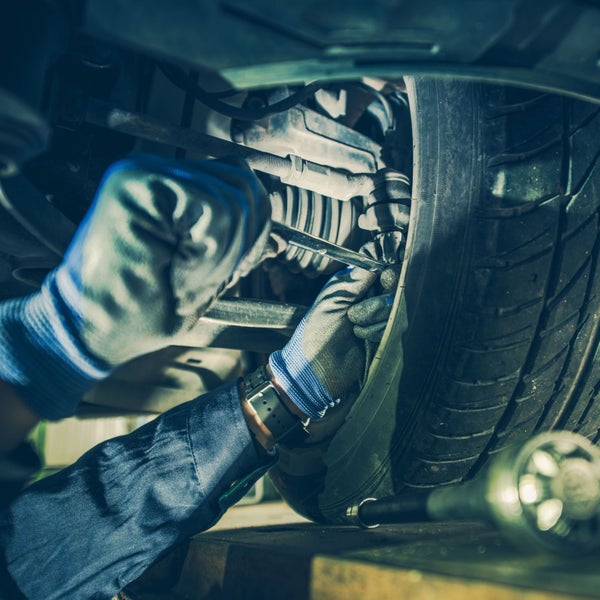 Universal Auto Body LLC Automotive Shop in South Amboy