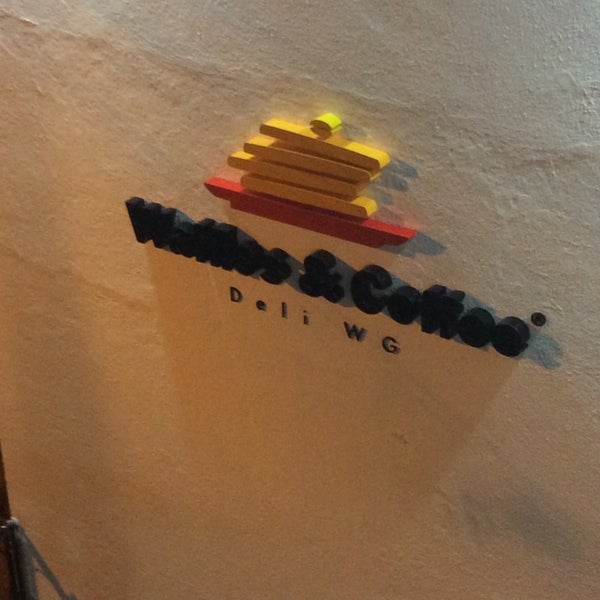 3/27/2014 tarihinde Adrian H.ziyaretçi tarafından Waffles &amp; Coffee Querétaro'de çekilen fotoğraf