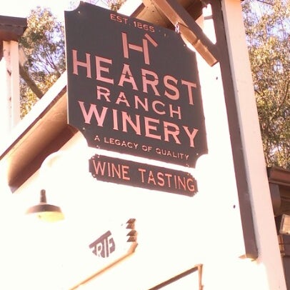 12/8/2012 tarihinde Diwata B.ziyaretçi tarafından Hearst Ranch Winery'de çekilen fotoğraf