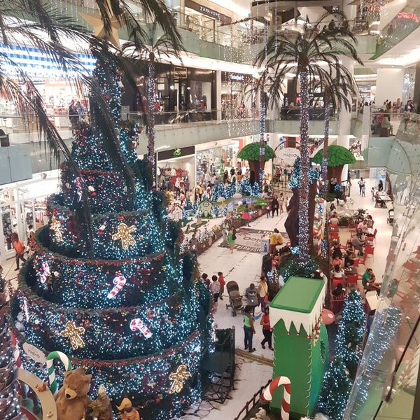 รูปภาพถ่ายที่ Ágora Mall โดย Di Fraia เมื่อ 12/16/2017