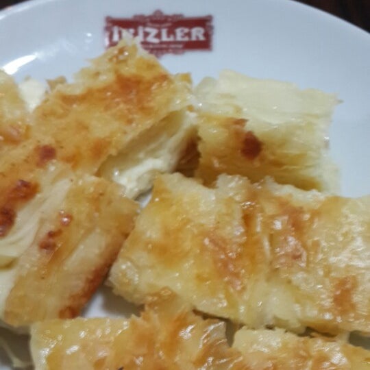 İkizler Pasta &amp; Börek Sarayı 9531 ziyaretçidan 90 tavsiye