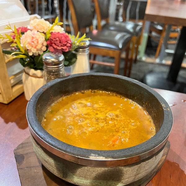 Mendi House Ford Woods 14633 W Warren Ave