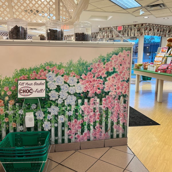 Malley's Chocolates 590 Dover Center Rd