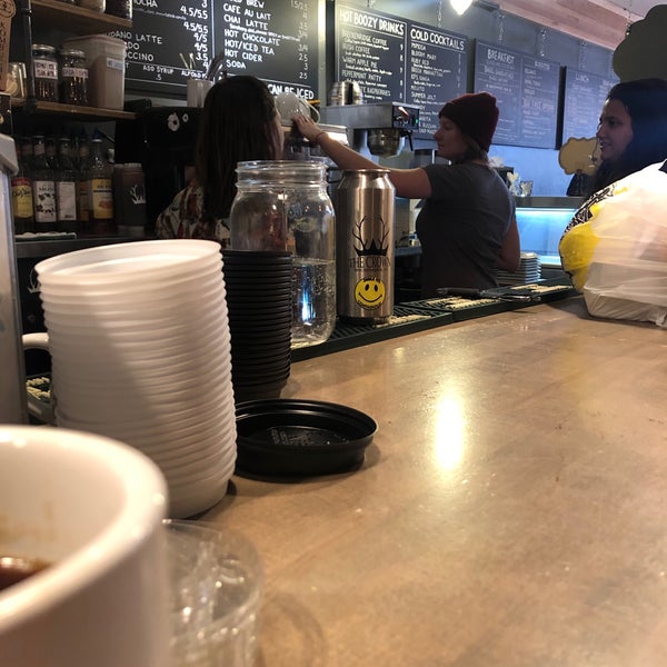 12/17/2018にGreg G.がCrown Cafeで撮った写真