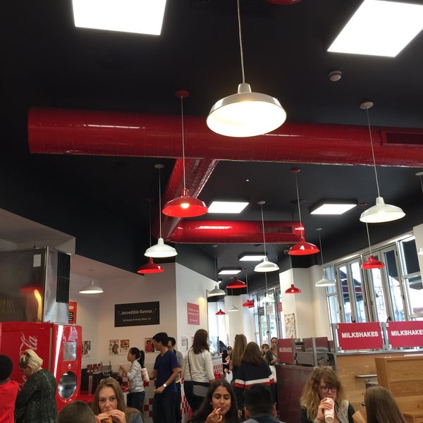 Photo taken at Five Guys by Khalid A. on 8/22/2018