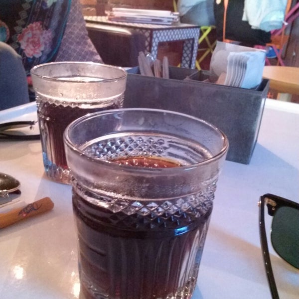9/7/2014 tarihinde Kristel E.ziyaretçi tarafından Cafe Kokko'de çekilen fotoğraf