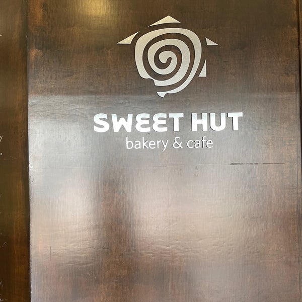 Das Foto wurde bei Sweet Hut Bakery &amp; Cafe von Jeng-Chyang S. am 7/2/2023 aufgenommen