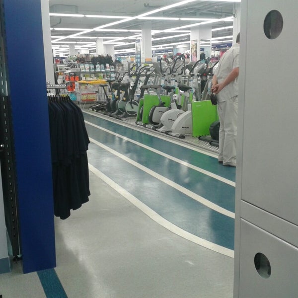 Спортмастер пермь часы работы. Магазины Спортмастер в Перми. Спортмастер Пермь. Спортмастер Черкизовская. Спортмастер Пермь Закамск.