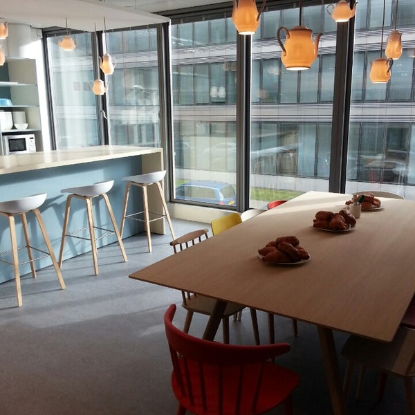 Amazon (LUX12) Luxembourg, Lëtzebuerg