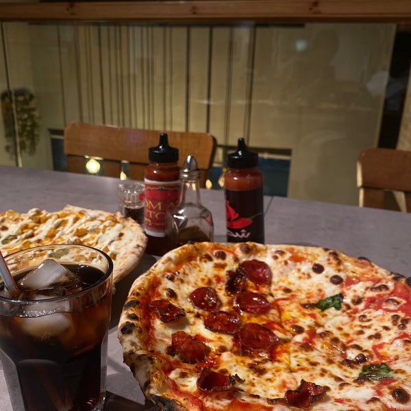 10/11/2022 tarihinde 🪡ziyaretçi tarafından Pizza il Mio'de çekilen fotoğraf