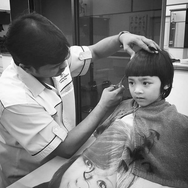 Kedai Gunting Rambut Bunga Rose Salon Barbershop In Banting