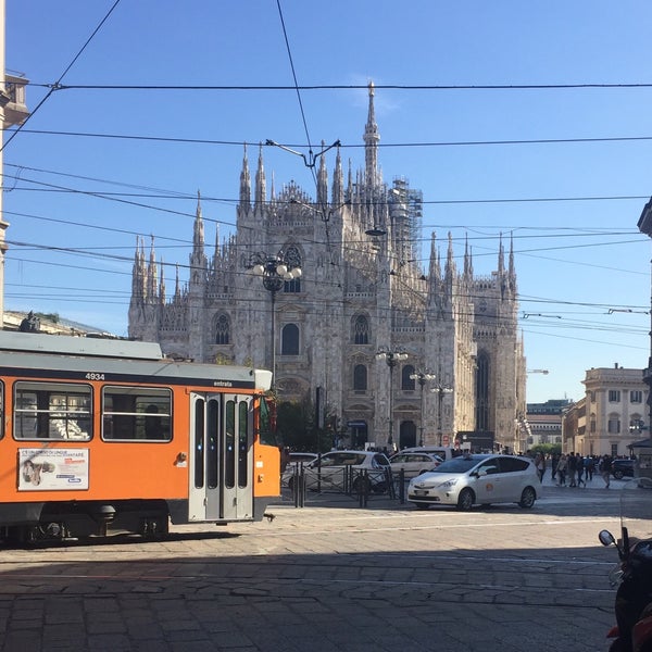9/30/2015 tarihinde Claudia G.ziyaretçi tarafından Duomo di Milano'de çekilen fotoğraf