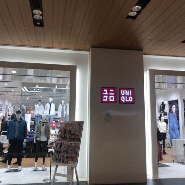 Photos At ユニクロ 六本木 赤坂9 7 4