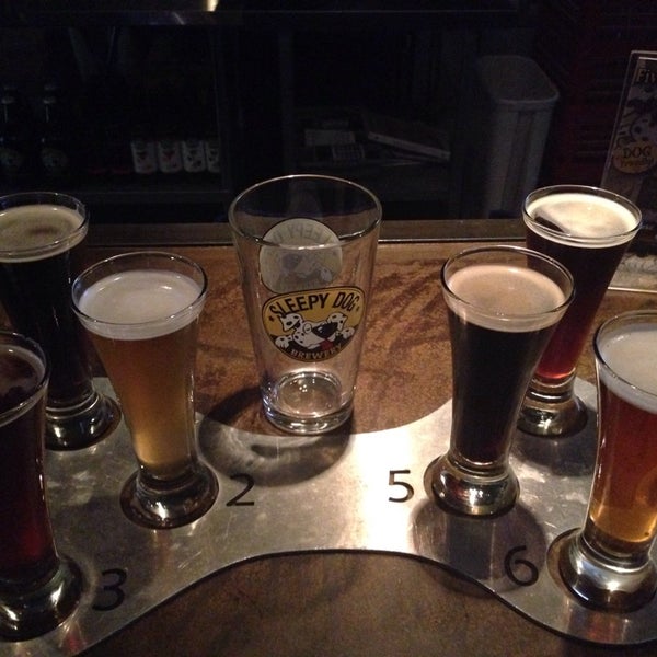 10/16/2014にEric F.がSleepy Dog Saloon &amp; Breweryで撮った写真
