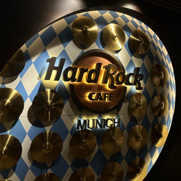 Photo taken at Hard Rock Cafe Munich by Sa🕹️ on 3/5/2023