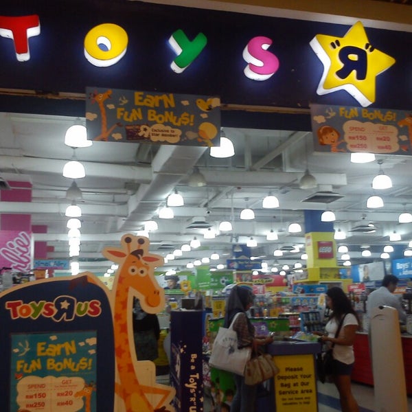 toys r us carnival mall