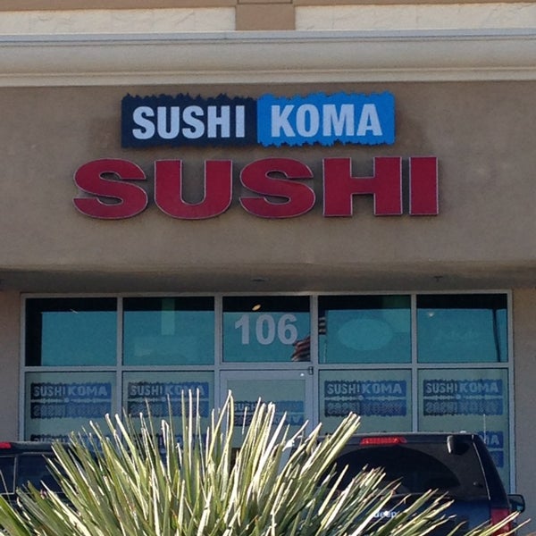 Foto diambil di Sushi Koma oleh Tyson L. pada 12/31/2012