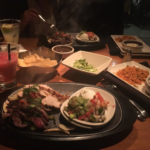 Photo taken at Cantina Laredo by Sahar H. on 10/27/2016