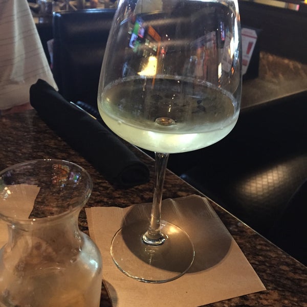 Photo taken at BJ&#39;s Restaurant &amp; Brewhouse by Andrea S. on 7/2/2015