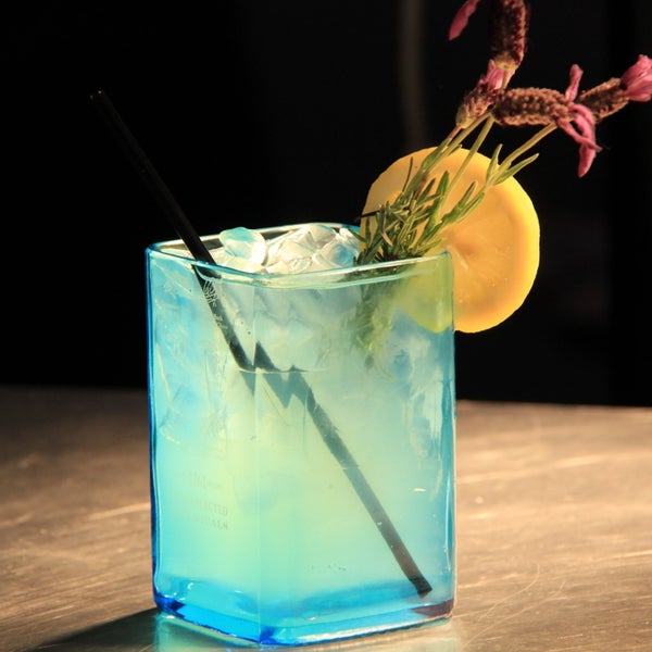 Lavender Lemon Fizz Cocktail is the perfect summer drink