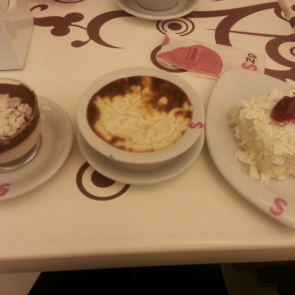 Özsüt İstanbul�da Kafe