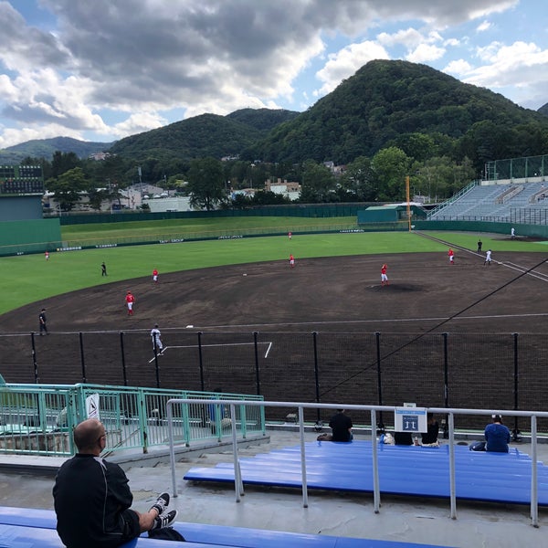 Fotos Em 札幌市円山球場 中央区 2 Dicas De 547 Clientes