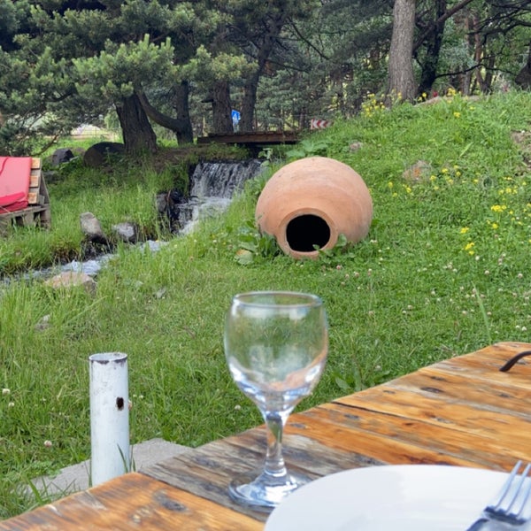 7/6/2022 tarihinde A.ziyaretçi tarafından Restaurant Cozy Corner Kazbegi'de çekilen fotoğraf