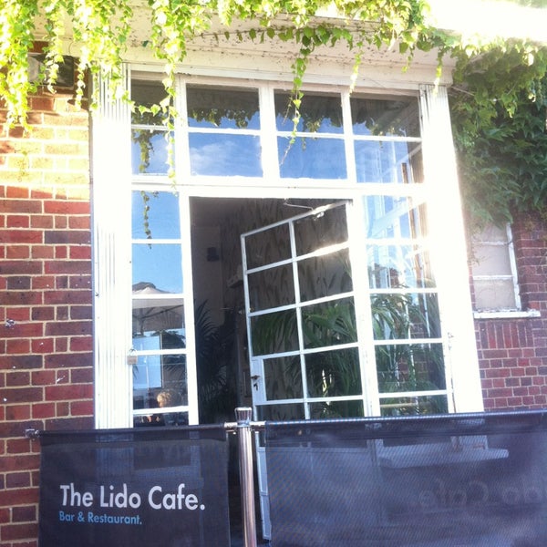 8/15/2013にRobert S.がThe Lido Cafeで撮った写真