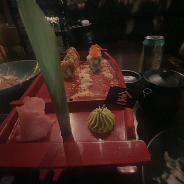 11/3/2023 tarihinde Abdallah J.ziyaretçi tarafından GOLD Sushi Club'de çekilen fotoğraf