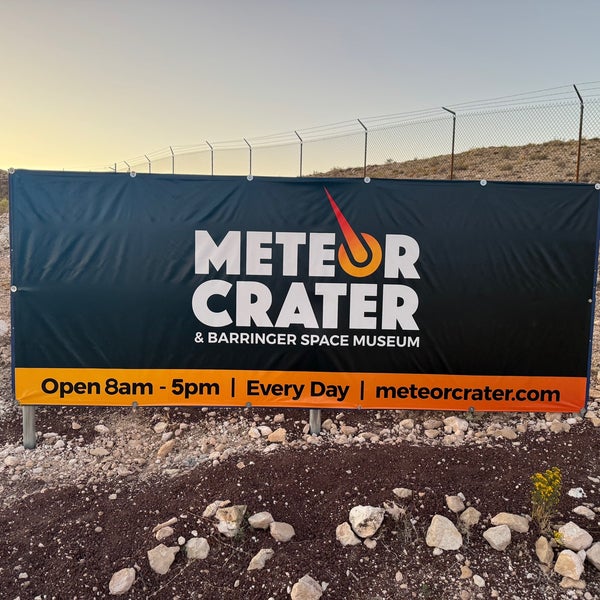Meteor Center Meteor Crater Visitor Center - 40 tips from 2471 visitors